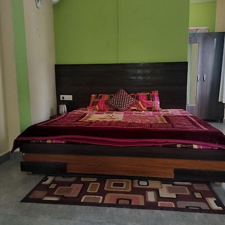 Tree Valley Homestay Chail Exterior photo