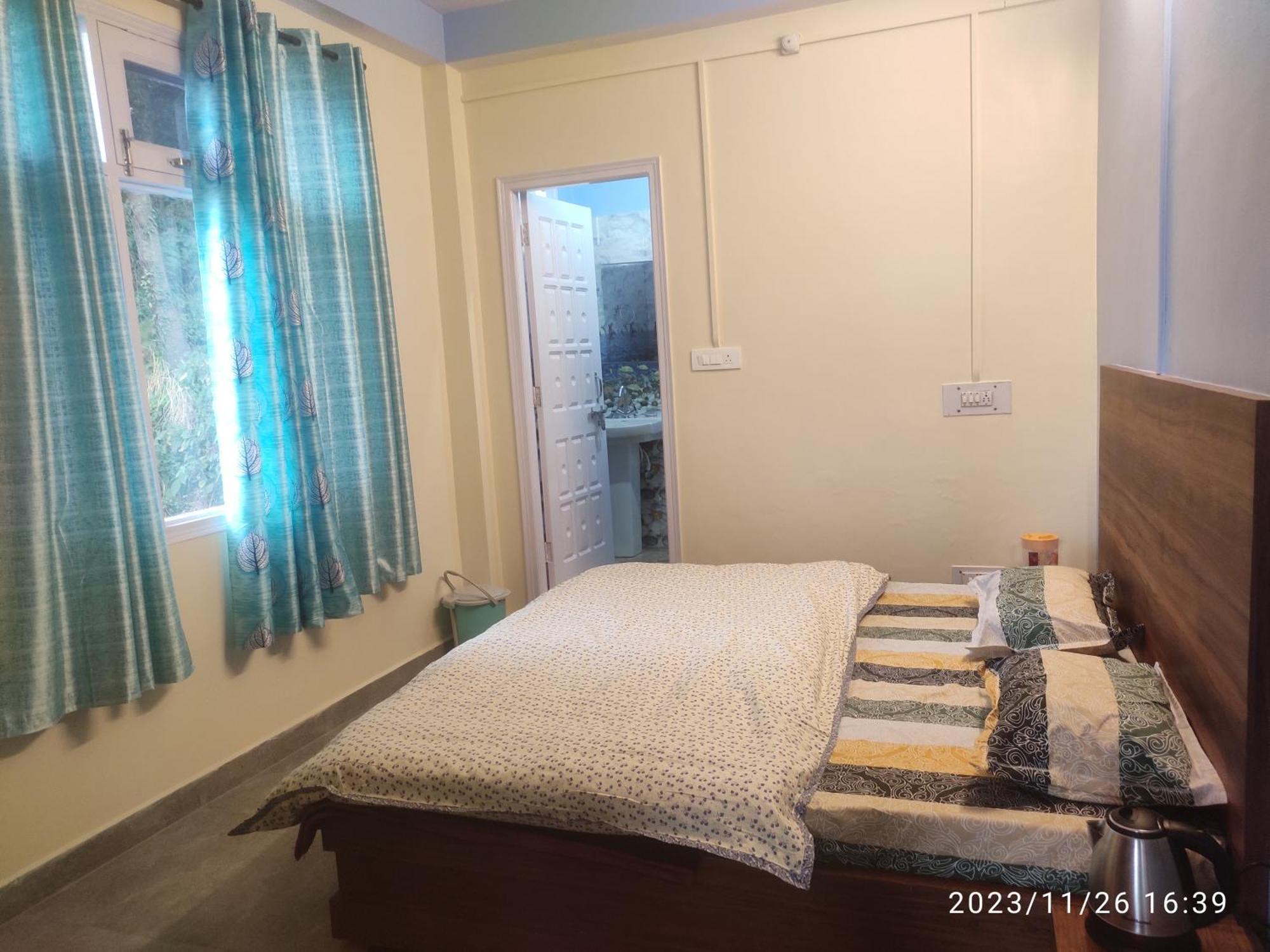 Tree Valley Homestay Chail Exterior photo