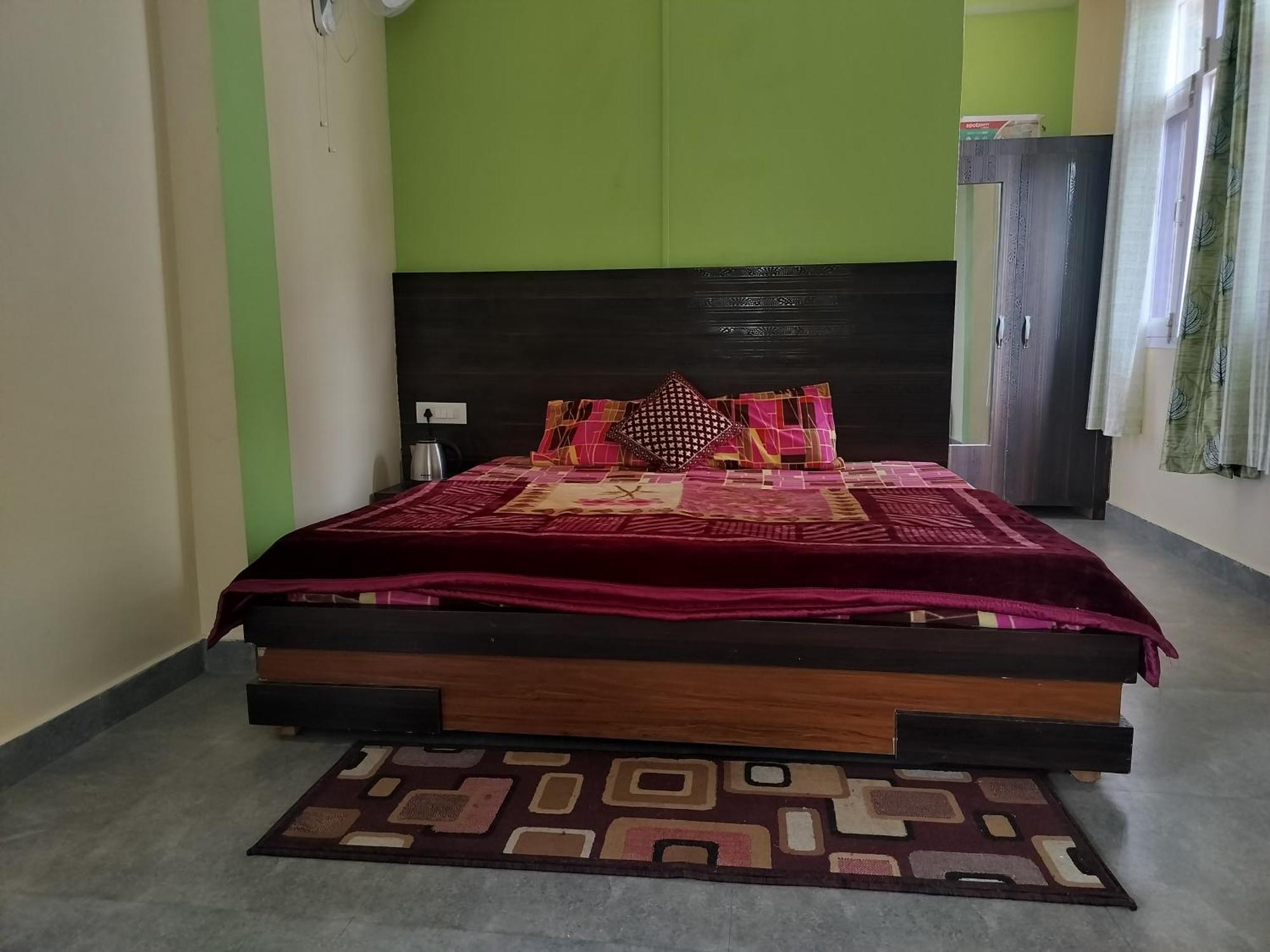 Tree Valley Homestay Chail Exterior photo